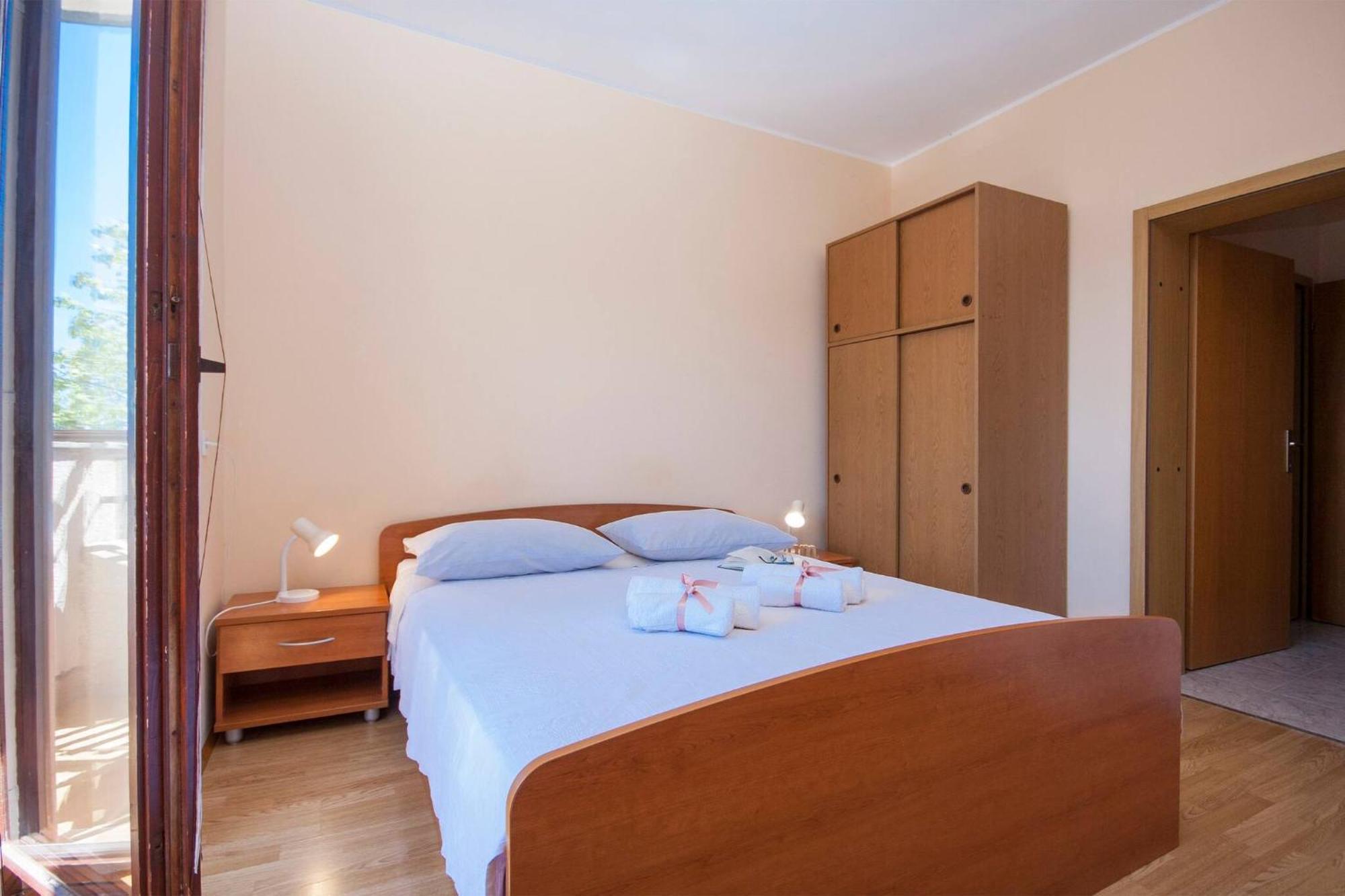 Family Apartments & Rooms Mikelin พรีมอชเตน ภายนอก รูปภาพ