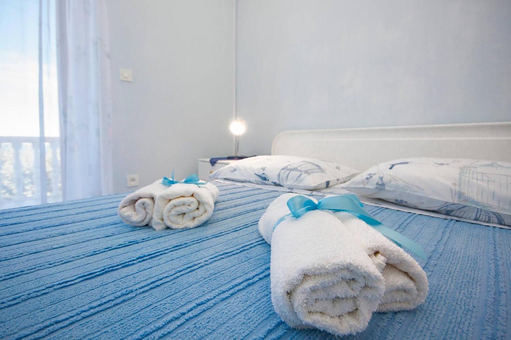 Family Apartments & Rooms Mikelin พรีมอชเตน ภายนอก รูปภาพ