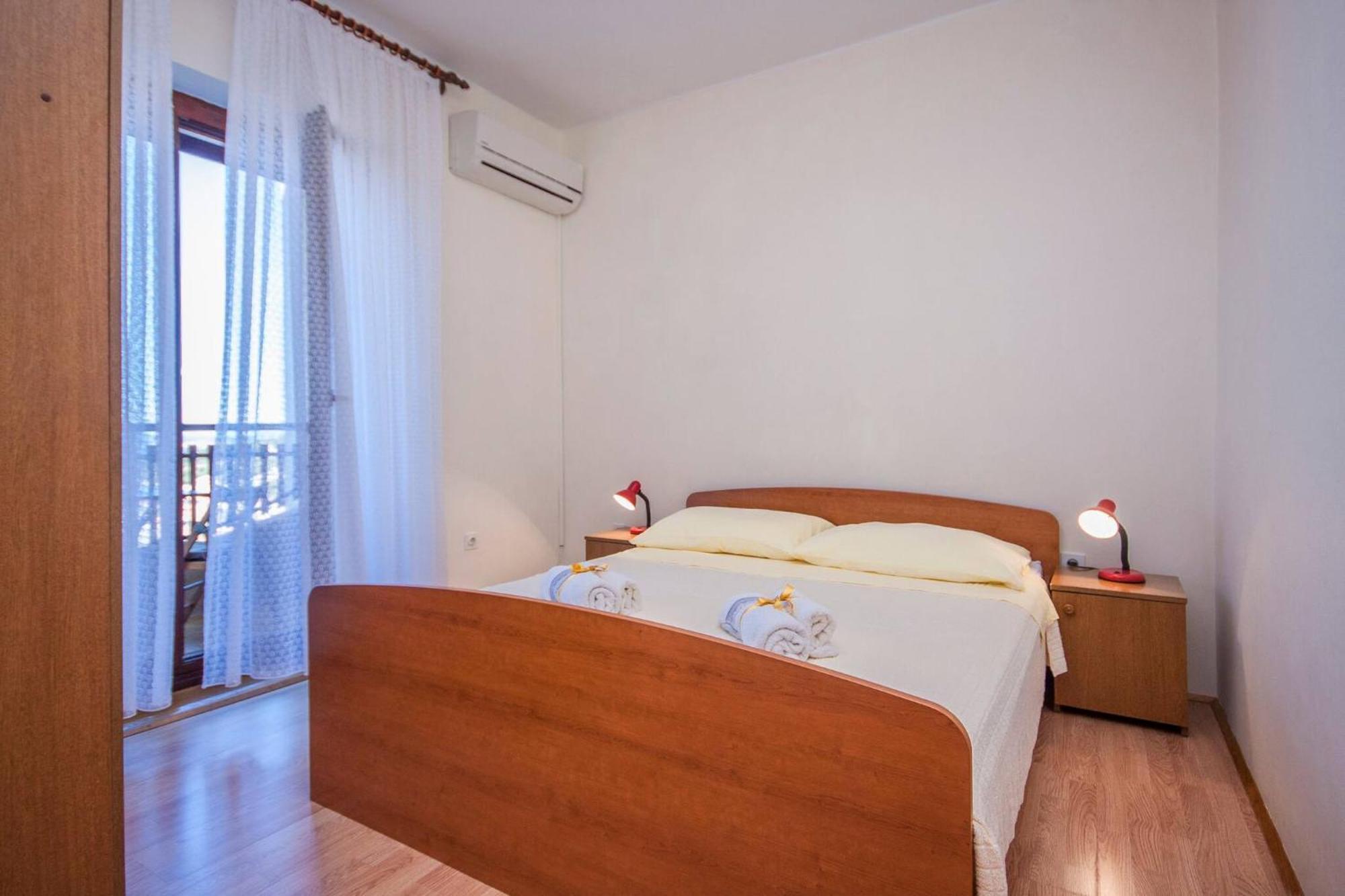 Family Apartments & Rooms Mikelin พรีมอชเตน ภายนอก รูปภาพ